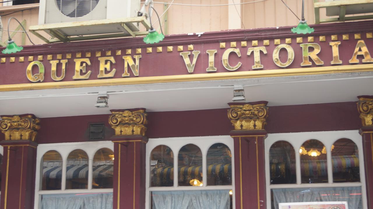 Queen Victoria Inn Патая Екстериор снимка